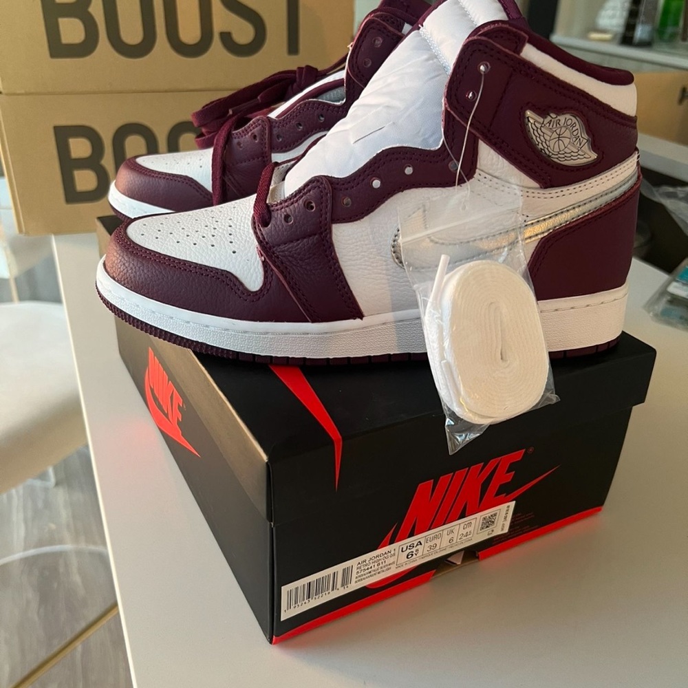 Jordan 1s burgundy’s